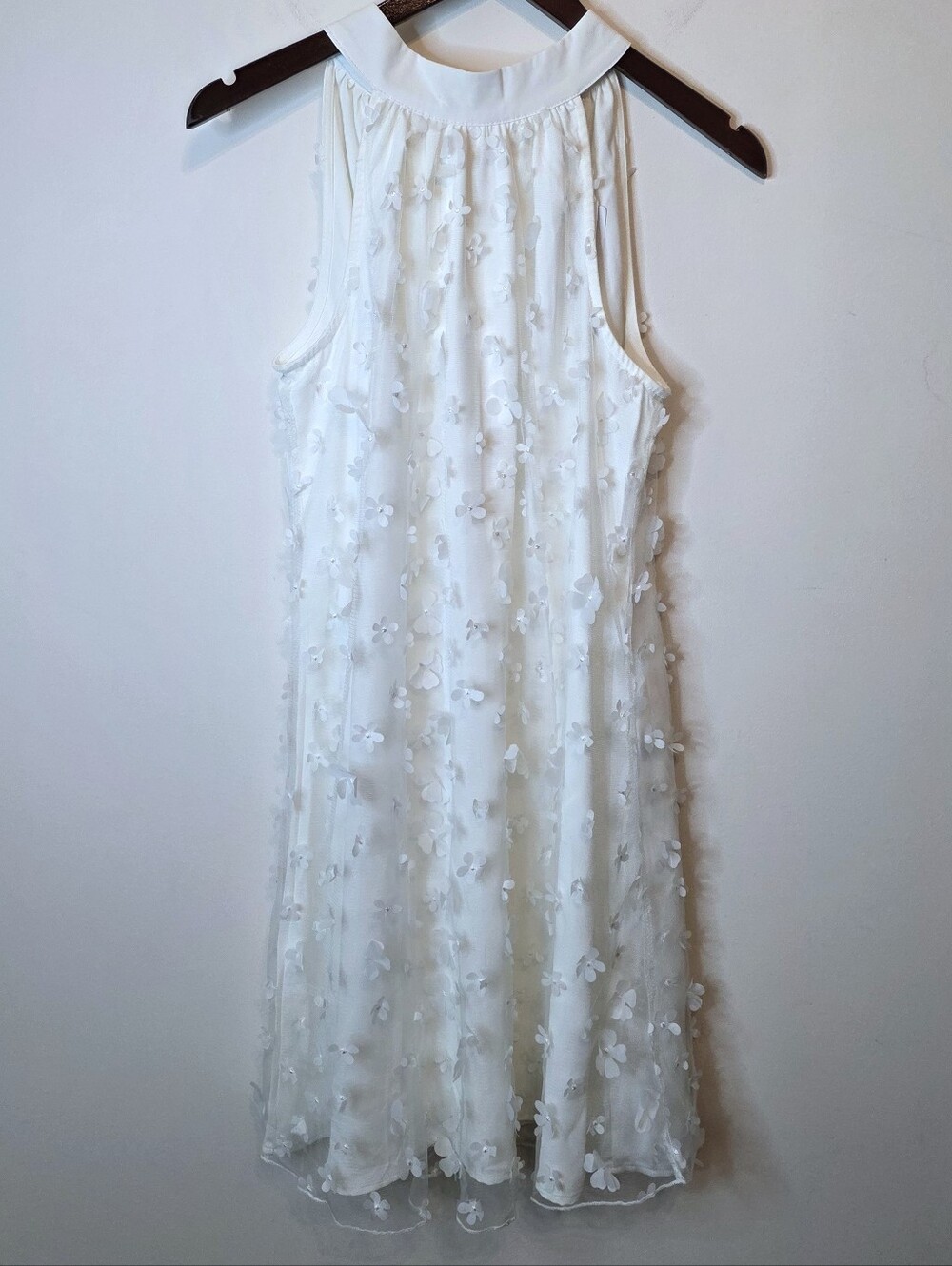 Vimpunec White 3D Floral Halter Swing Dress Size Medium Bridal Bachelorette Boho